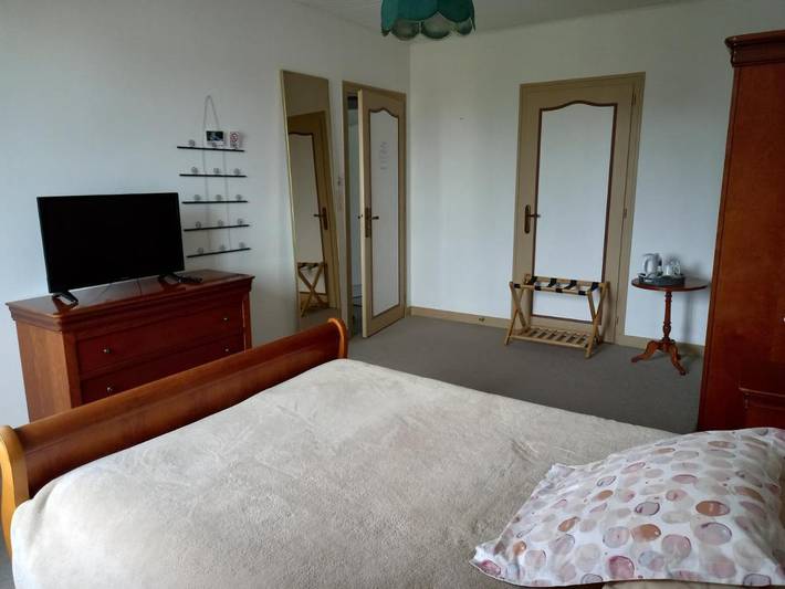 Location de vacances pour 2 personnes, avec vue ainsi que jardin et terrasse à Saint-Jean-d'Angély - 2