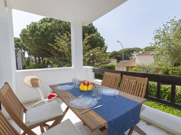 Gîte pour 4 personnes, avec bassin pour enfant ainsi que terrasse et jardin à Pals - 2