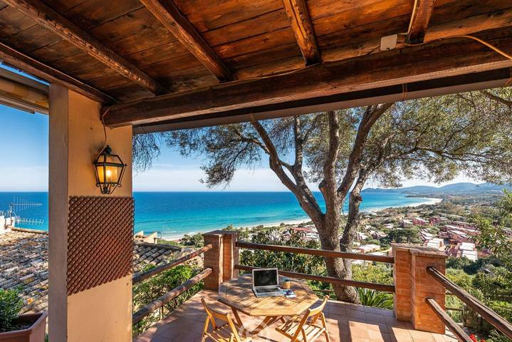 Casa vacanza per 4 persone, con vista oceano e balcone/terrazza a Costa Rei