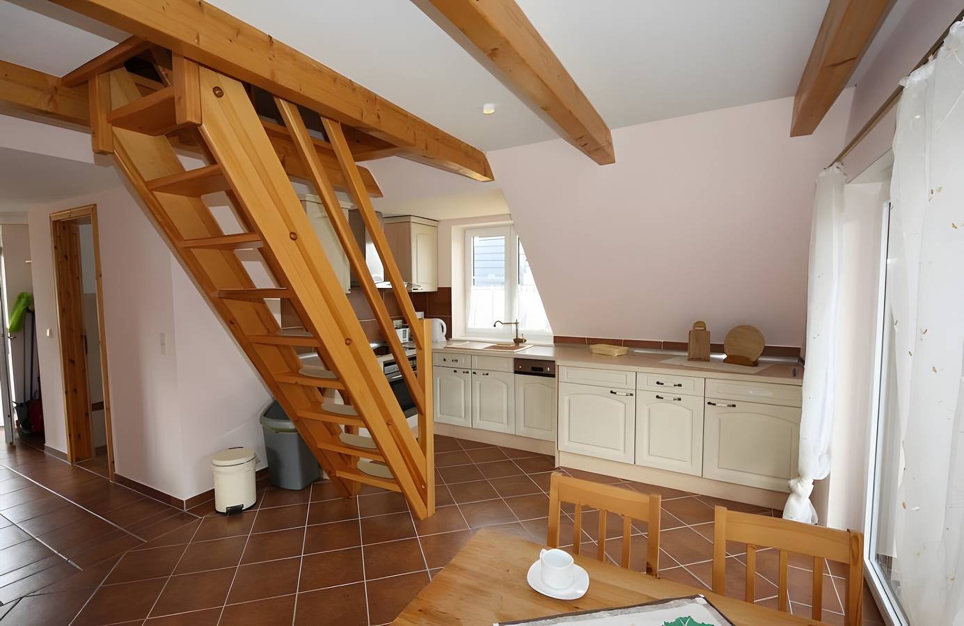 Ganze Wohnung, Apartment '8 Og' mit privatem Garten und Balkon in Röbel, Müritz