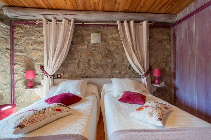 Le Moulin du Chambon 6/8 pers in Peyre-en-Aubrac, Región de Mende