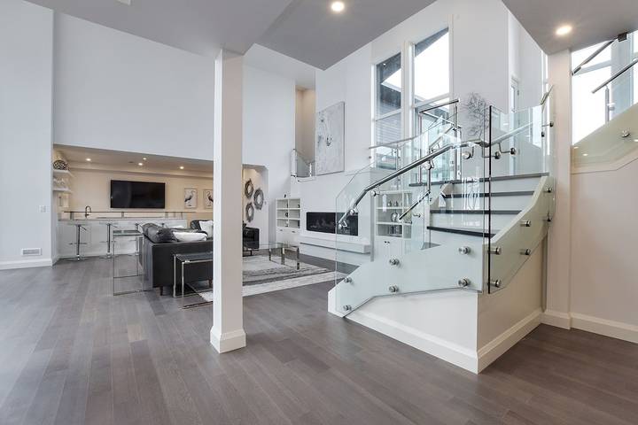 Cottage for 12 people, with hot tub and yard in Lake Erie (Canada)