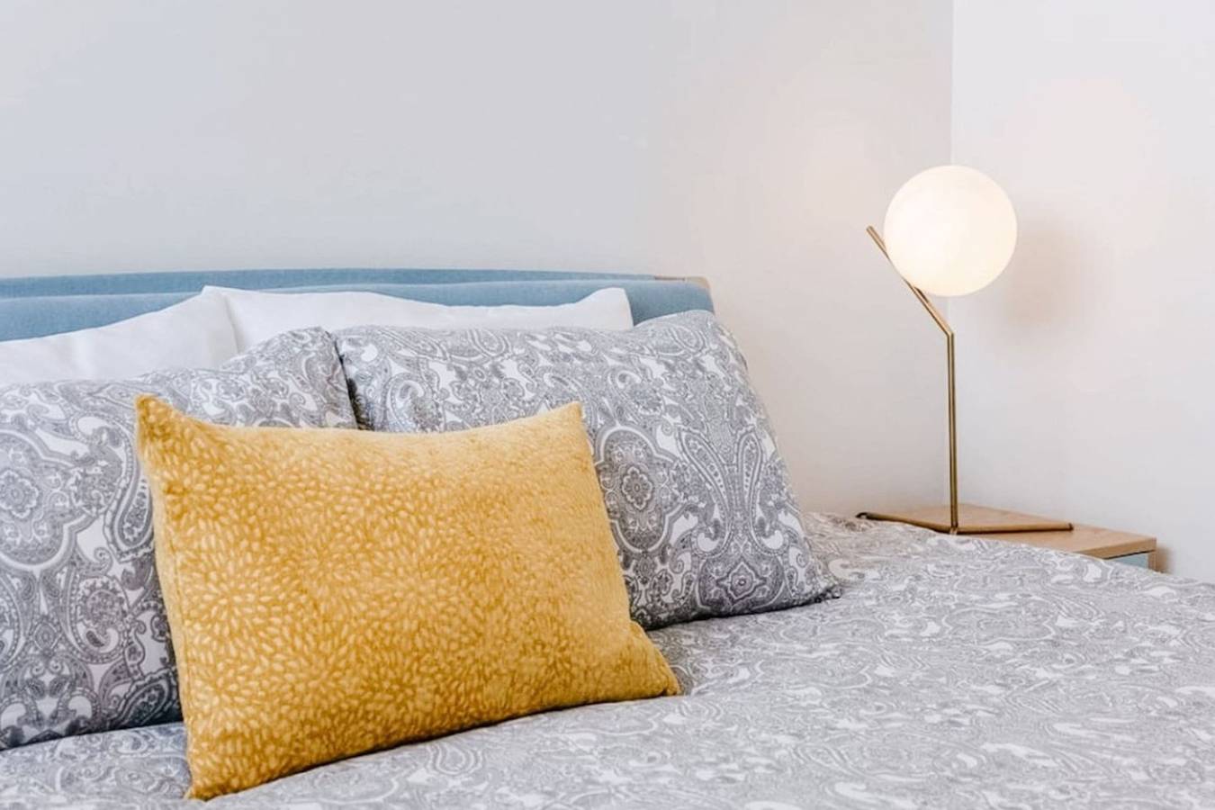 Apartamento entero, 2 King beds with En-suites/Orchard Views/Sleeps 5 in Kelowna, Central Okanagan