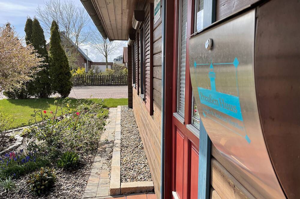 Charmanter Holz-Bungalow hinter dem Deich \"Preussenhuus\" in Samtgemeinde Land Wursten, Cuxland