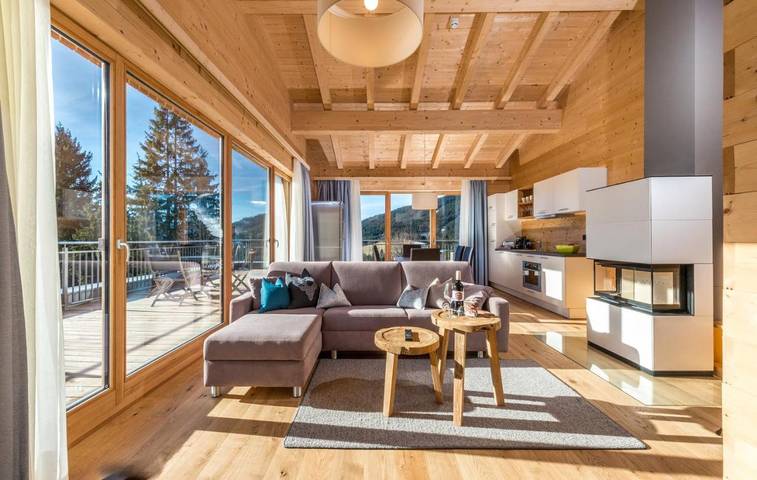Ferienhaus für 8 Personen, mit Ausblick und Sauna sowie Garten, mit Haustier