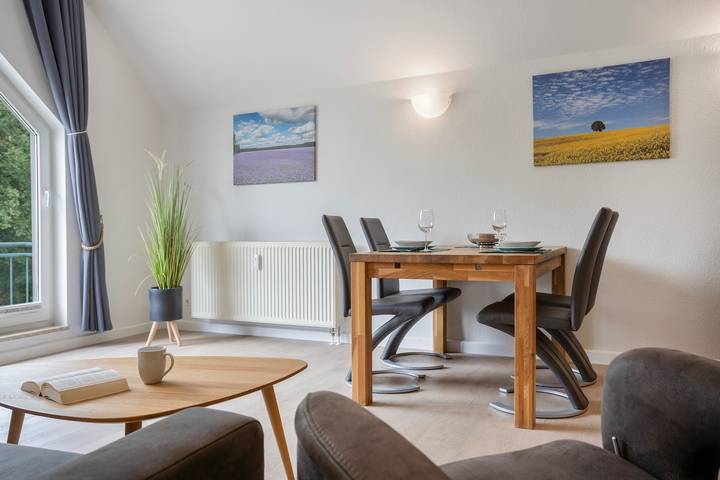 Appartement entier, Appartement « Bernsteinfischer » avec balcon et Wi-Fi in Zempin, Usedomer Norden