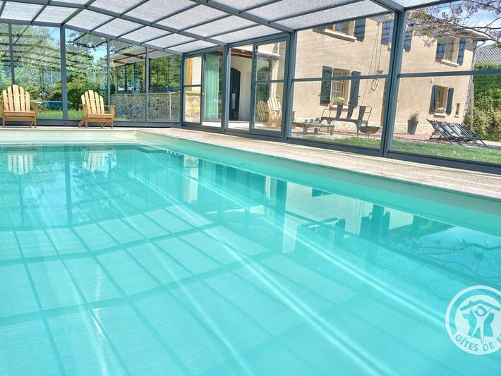 Gîte pour 18 personnes, avec sauna ainsi que jardin et terrasse, animaux acceptés