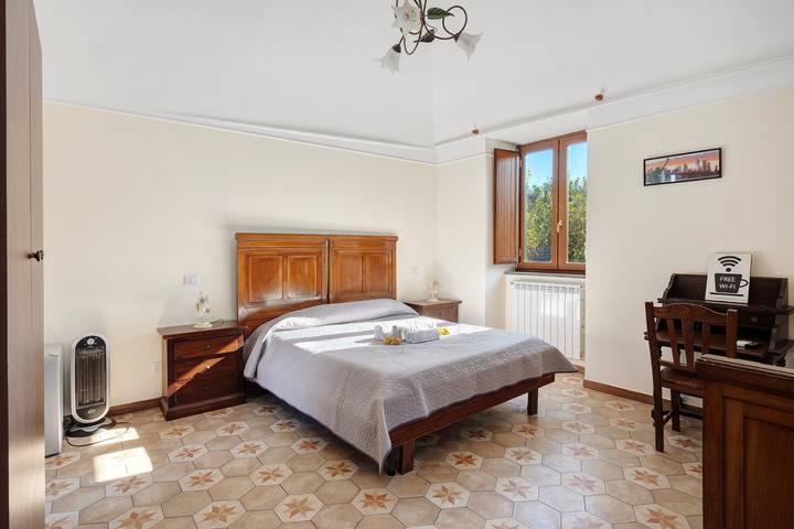 Holiday Home 'Camera Ulivo Con Vista Mare' with Sea View, Wi-Fi and Air Conditioning in Vico Equense, Sorrento Coast