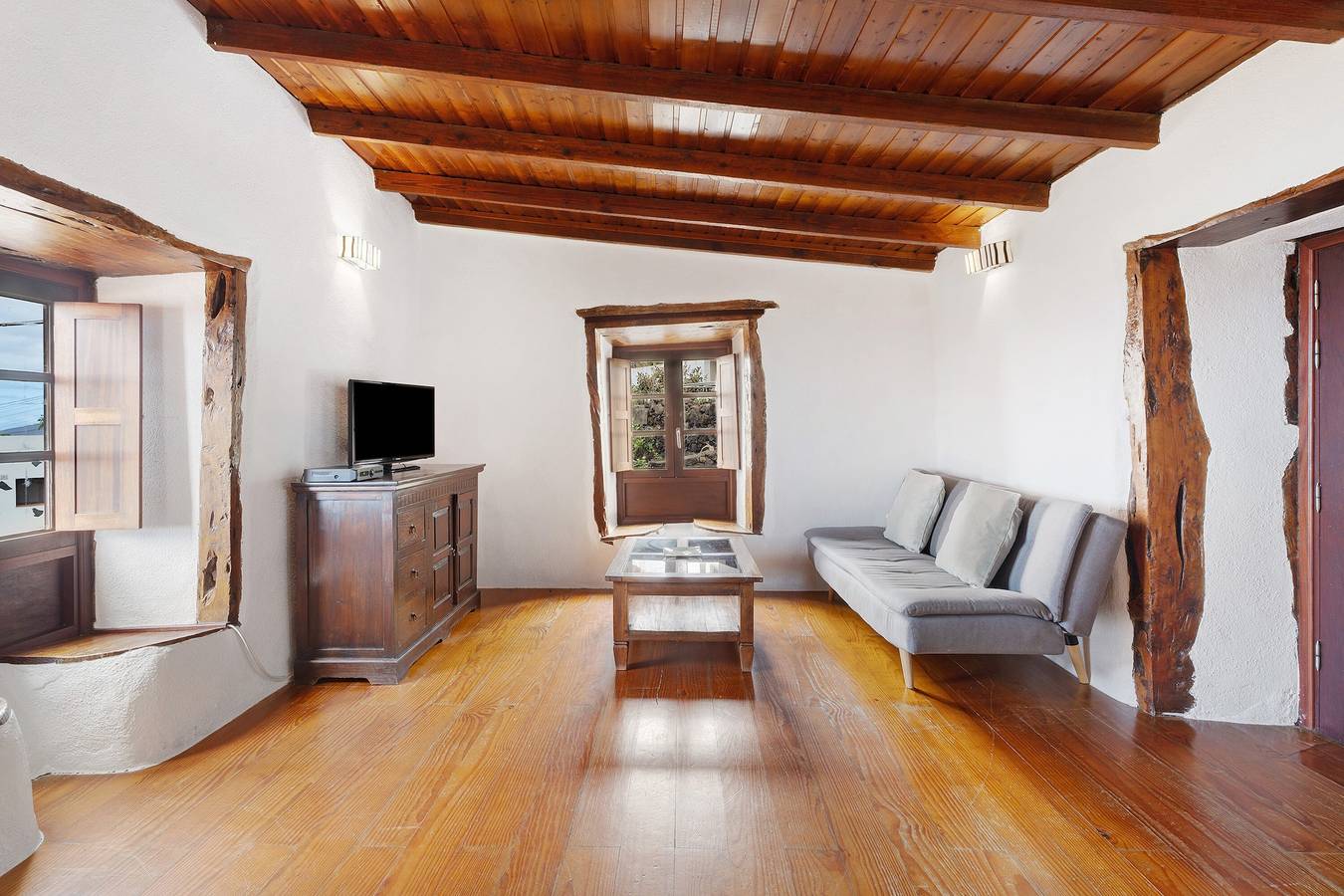 Casa de vacaciones 'Casa Rural Los Llanillos' con vistas al mar, terraza privada y Wi-Fi in Los Llanillos, Frontera 