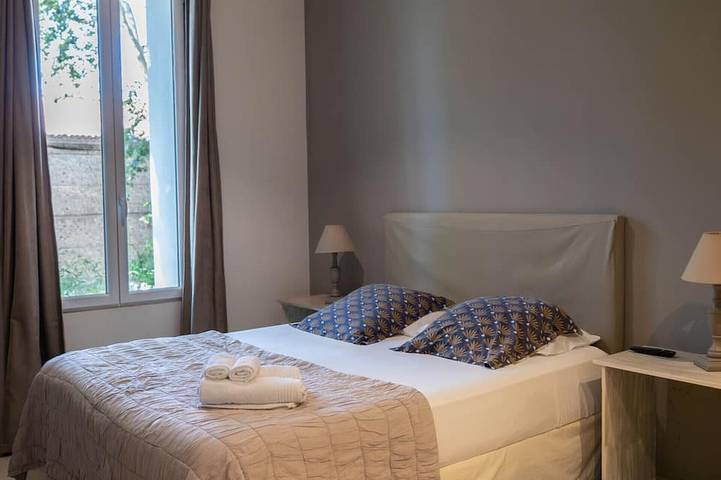 Gîte pour 4 personnes, avec terrasse et piscine à Saint-Génis-des-Fontaines - 2