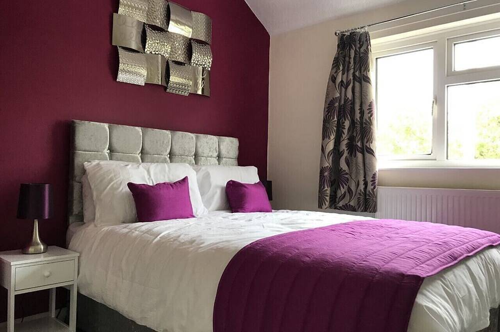 Maison-Salle de bain privée-4 Bedroom in Chelmsford, Essex
