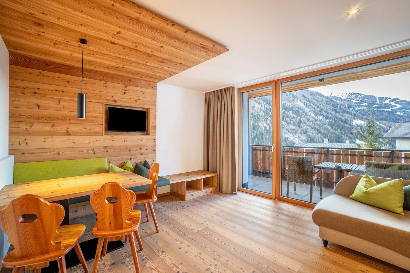Entire apartment, Holiday Apartment "Stoana 4-2" with Relaxing Wellness Area in San Giacomo, Ahrn Valley