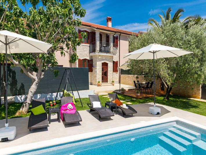 Ferienhaus für 6 Personen, mit Garten und Pool, kinderfreundlich in Pula