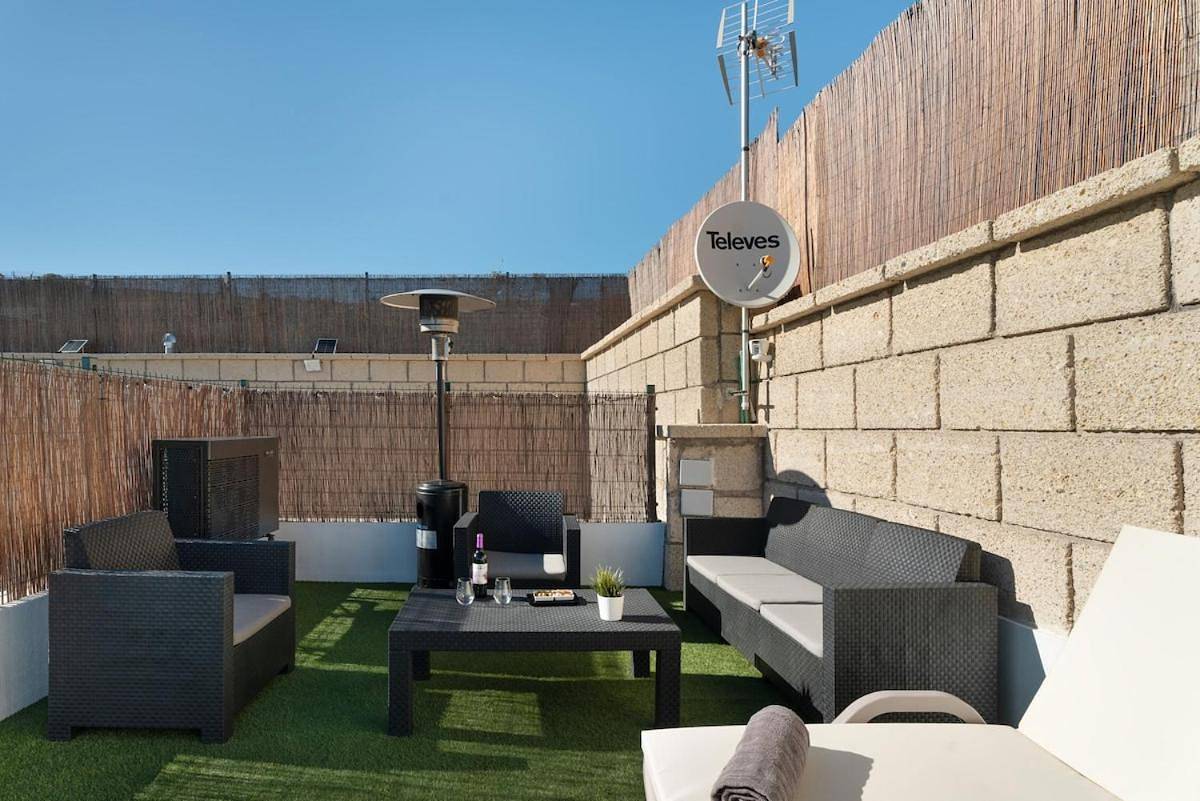 Three-Bedroom House in Cruz del Roque, Fasnia