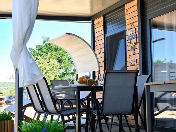 Camping pour 5 personnes, avec piscine et terrasse à Pirovac - 3