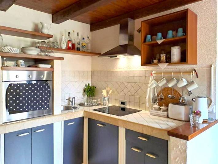 Ferienhaus für 6 Personen, mit Pool und Ausblick sowie Balkon und Garten