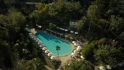Hôtel pour 3 personnes, avec jardin ainsi que piscine et vue à Deià