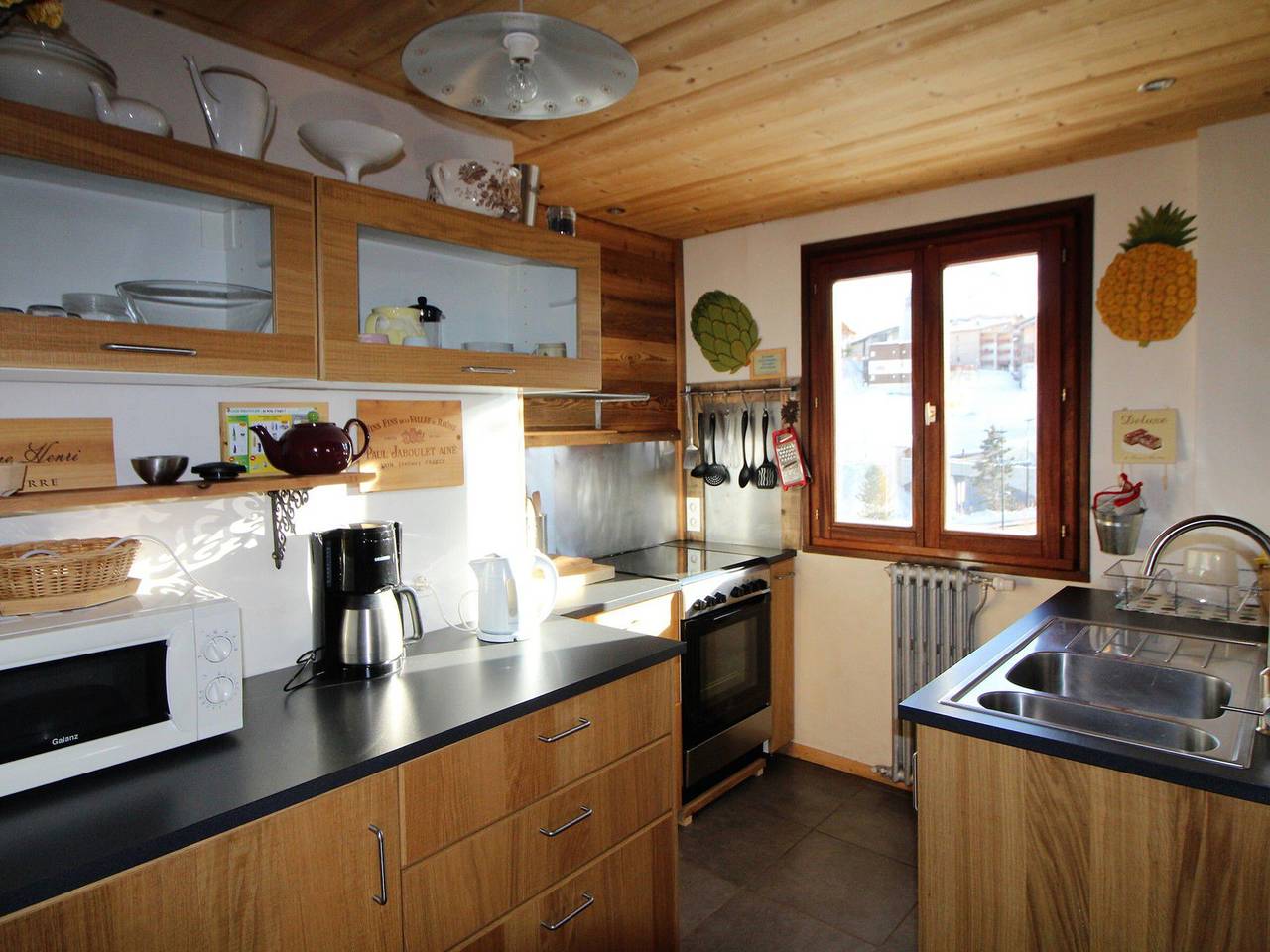 Traditional chalet for 8, cozy with Wifi, near slopes in Tignes in Tignes, Vanoise Nationaal Park