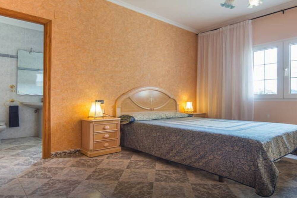 Cullera Chalet-Unabhängige Wohnung 150 m2. Nur 50 Meter Strand in Cullera, Costa de Valencia