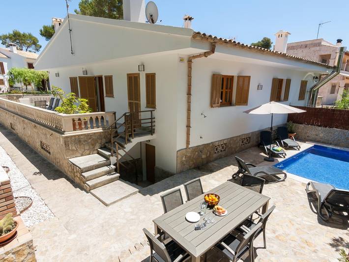 Finca mit Pool für 6 Personen, mit Garten und Pool, kinderfreundlich in Playa de Muro
