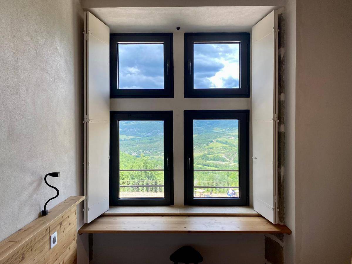 Château du Poët-Célard in Le Poët-Célard, Région de Die