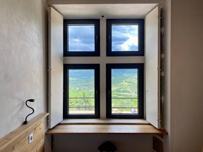 Hôtel pour 2 personnes, avec jardin, animaux acceptés à Le Poët-Célard