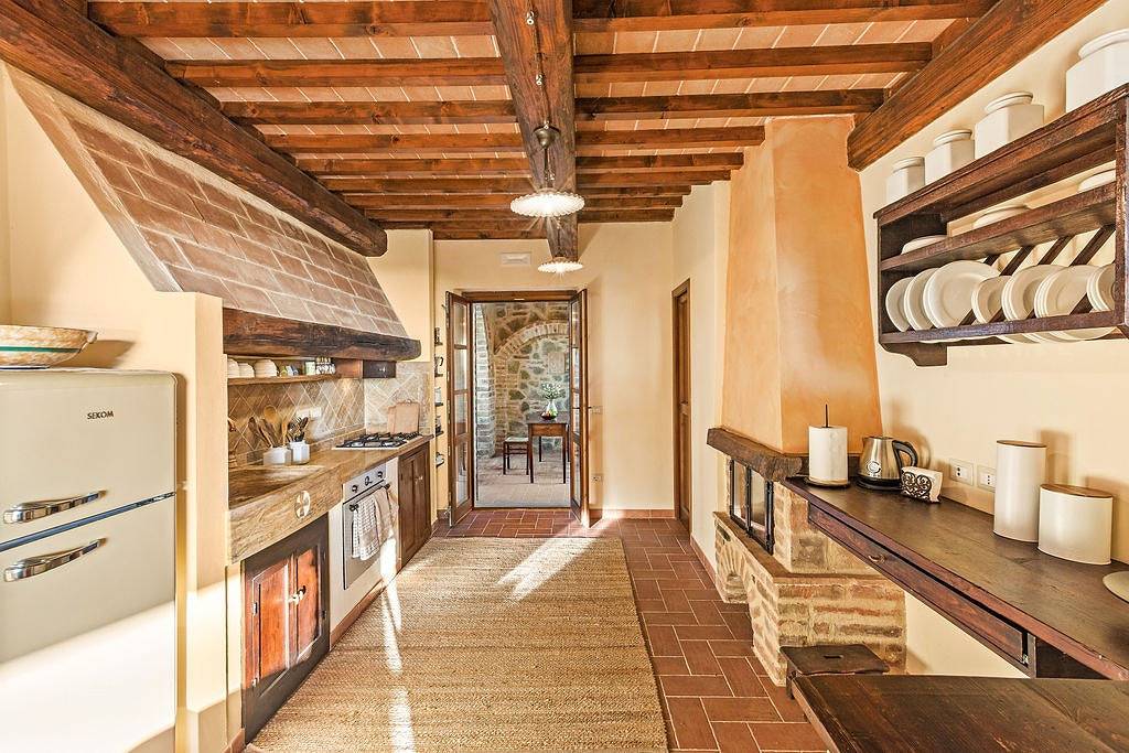 Huis met uitzicht op het meer tussen Toscane en Umbrië, foto 7