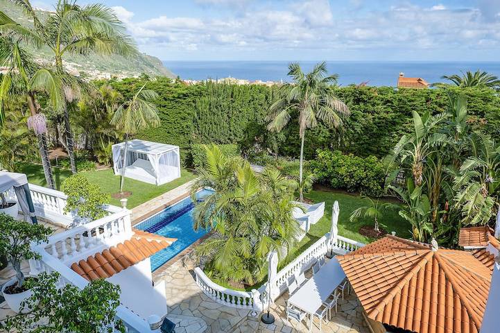 Holiday home for 17 people - 1