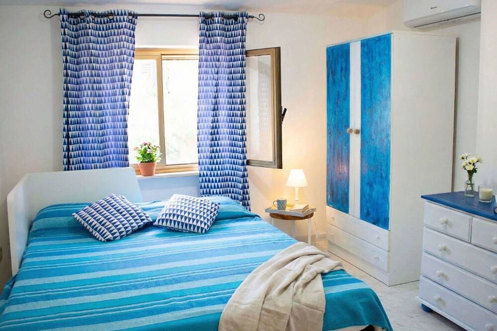 Apartamento entero, Precioso apartamento con Wifi, A/C, Tv, terraza, mascotas permitida y vista panorámica in Tancau sul Mare, Santa Maria Navarrese