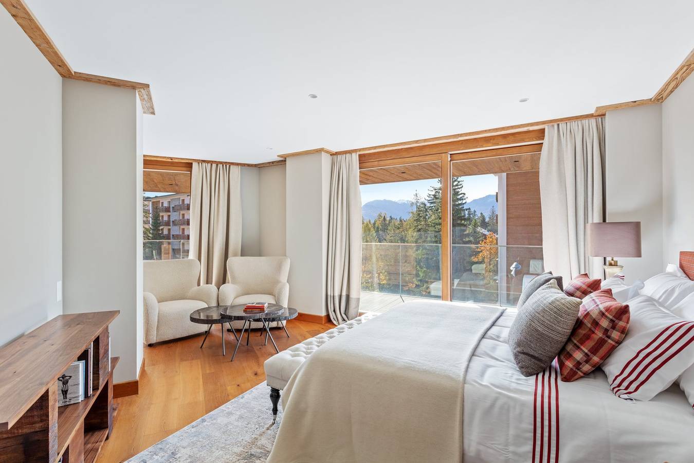 Ganze Wohnung, Luxuriöse 3-Zimmer-Wohnung Crans Montana - Von Mrs Miggins in Crans-Montana, Sion - Sierre & Umgebung