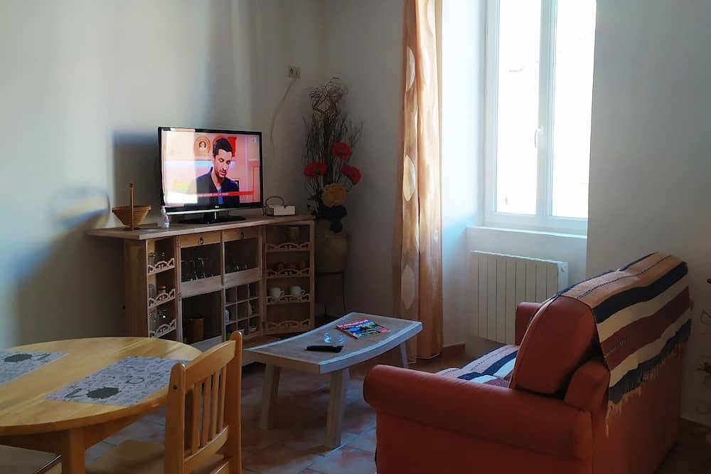 Entire apartment, Charming apartment for two people in Salavas, Gorges de l’Ardèche