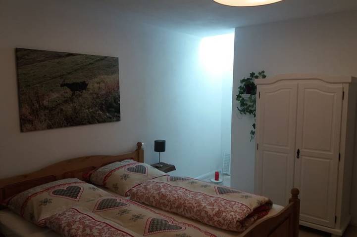 Ganze Wohnung, Wunderschöne helle Ferienwohnung  am Etterer Hof mit grosser  Süd-Terrasse in Feldkirchen-Westerham, Landkreis Rosenheim