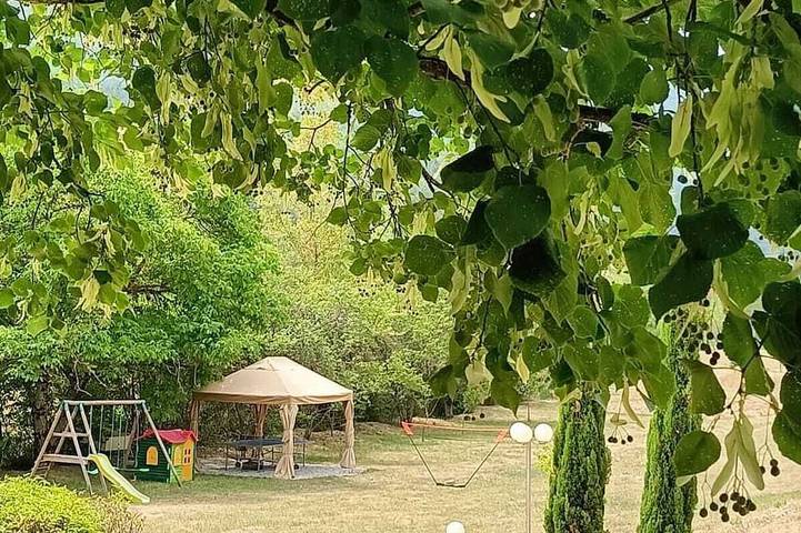 Gîte pour 2 personnes, avec terrasse ainsi que piscine et jardin à Barret-sur-Méouge - 4