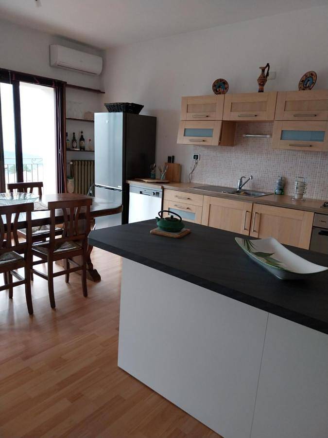 Gîte pour 5 personnes, avec vue et balcon à Ulassai - 3