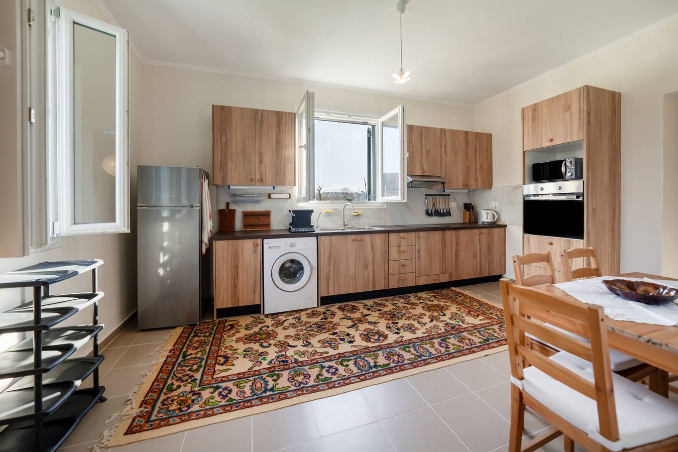 Hel leilighet, Apartment 'The White House in Mesoggi' with Mountain View, Wi-Fi and Air Conditioning in Korfu