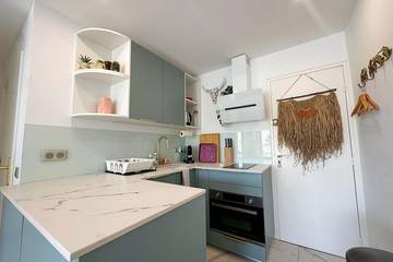 Gîte pour 4 personnes, avec piscine et terrasse dans Plage de l'Espiguette
