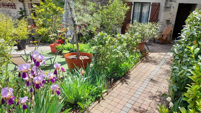 Gîte pour 2 personnes, avec jacuzzi et jardin ainsi que terrasse et sauna dans l' Aveyron - 4