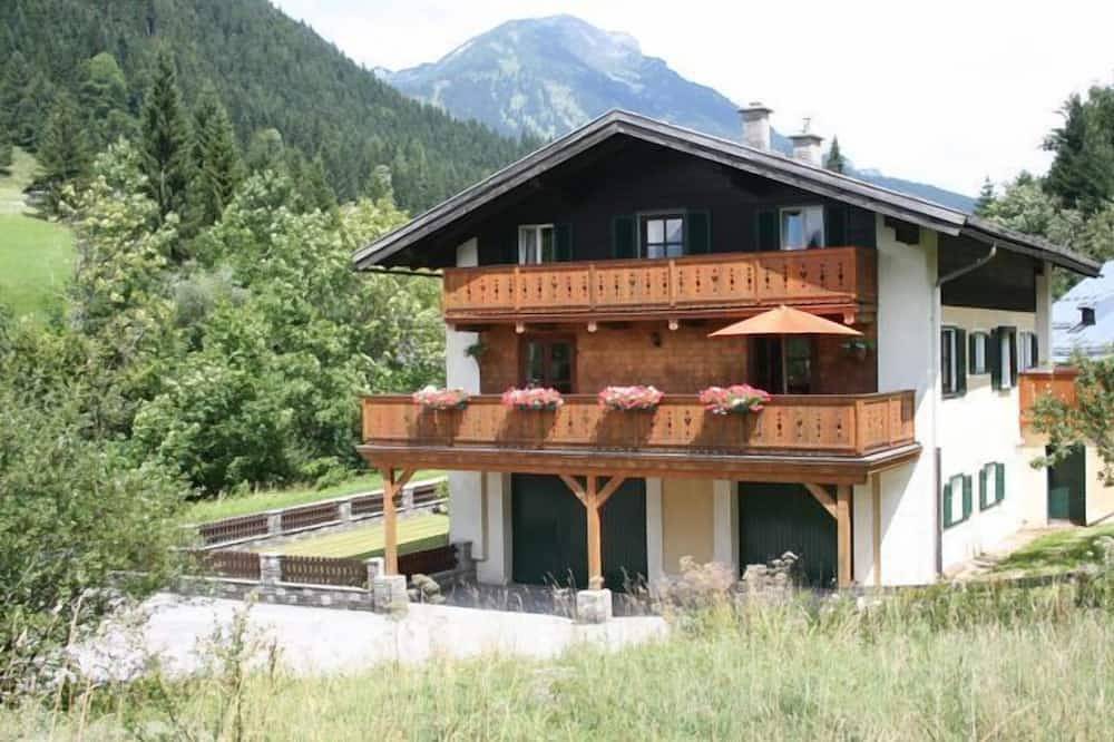 Familiehuis in Russbach op 500 meter van de pistes (1 km van het liftstation) in Rußbach am Paß Gschütt, Tennengau
