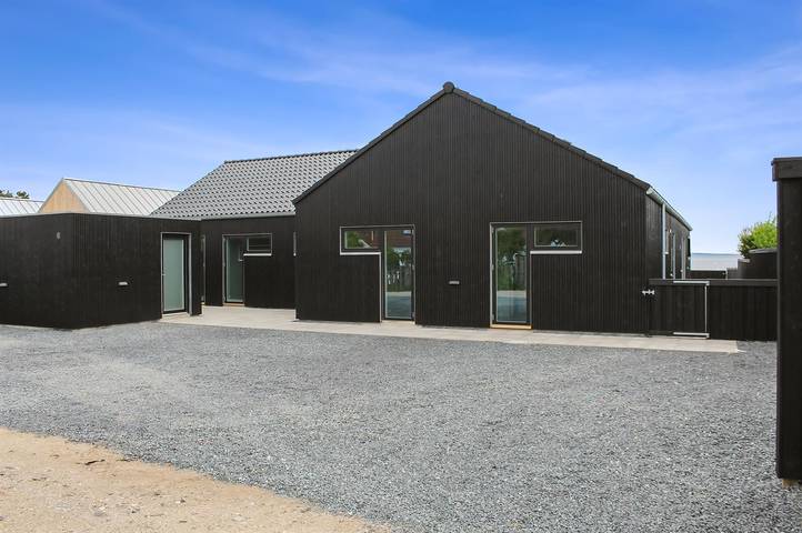 Vakantiehuis voor 14 personen, with Whirlpool and Terras as well as Sauna in Ebeltoft