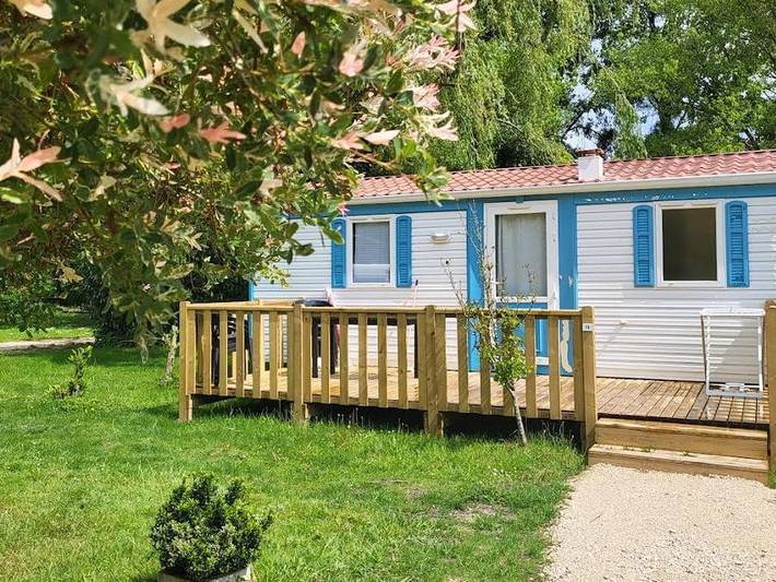 Camping pour 6 personnes, avec bassin pour enfant dans Centre-Val de Loire - 2