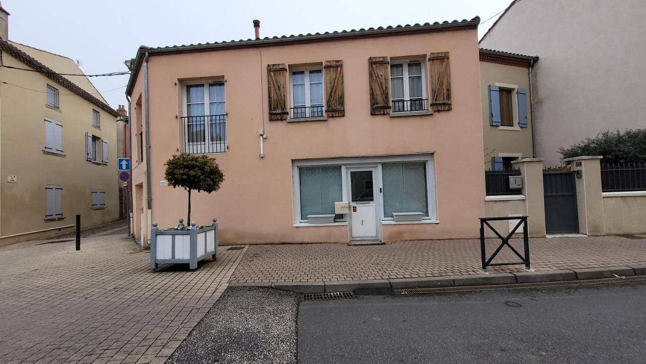 Appartement entier, Le voyage en couleurs in Issoire, Parc Naturel Régional Livradois-Forez