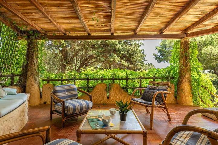 Villa für 12 Personen, mit Garten in Simius