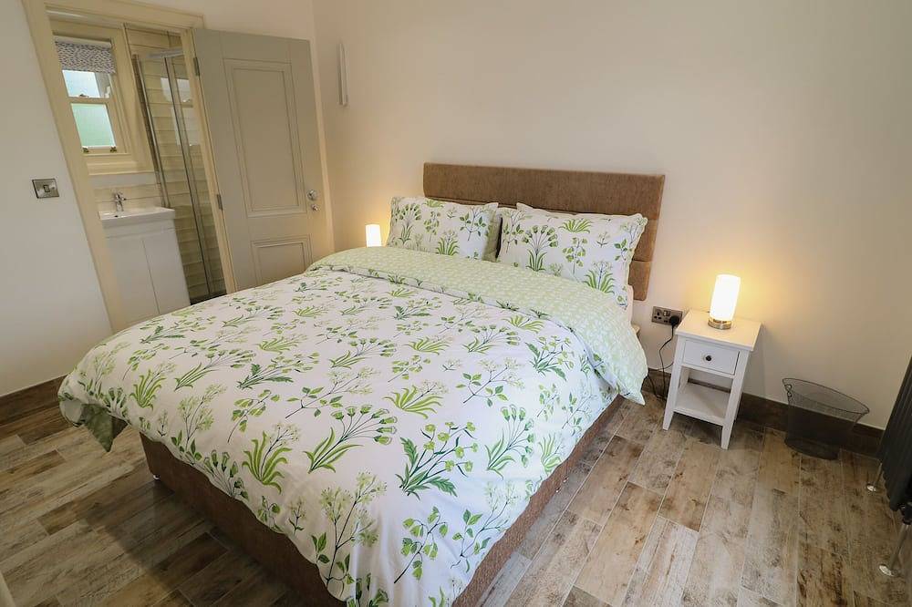 Old Shop Cottage, family friendly, with hot tub in Limavady in Grafschaft Londonderry