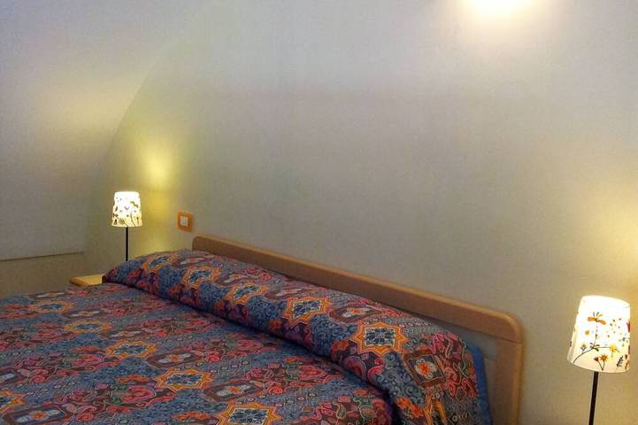 Appartamento intero, La Vigna - comfortable loft with outdoor hot tub surrounded by lemon gardens in Tramonti, Monti Lattari