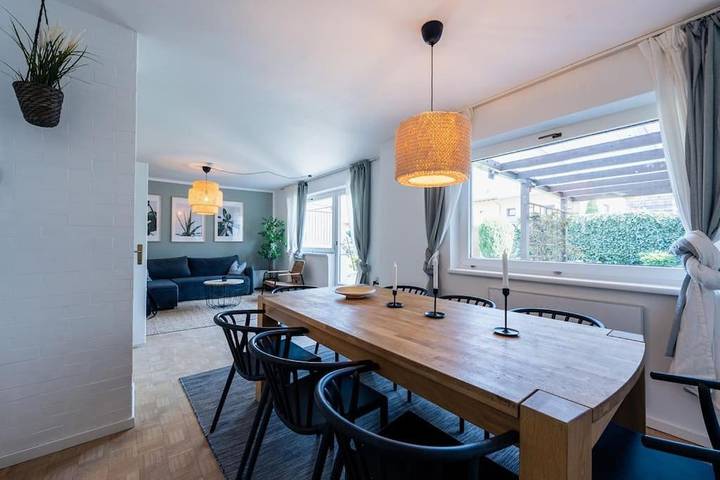 Ferienhaus für 10 Personen, mit Balkon und Terrasse sowie Garten in Innsbruck