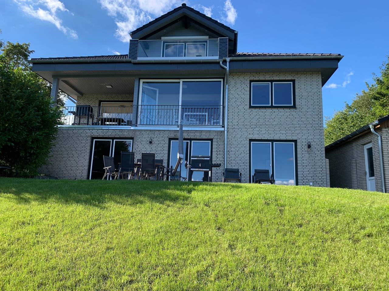 Ganze Ferienwohnung, Haus am See Wohnung 2 Souterrain in Bornhöved, Südliche Ostseeküste