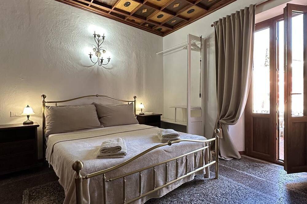 Casa Monti 8 Pax by Villasretreats with pool, Bbq near Cinque Terre and Versilia in Licciana Nardi, Val di Magra