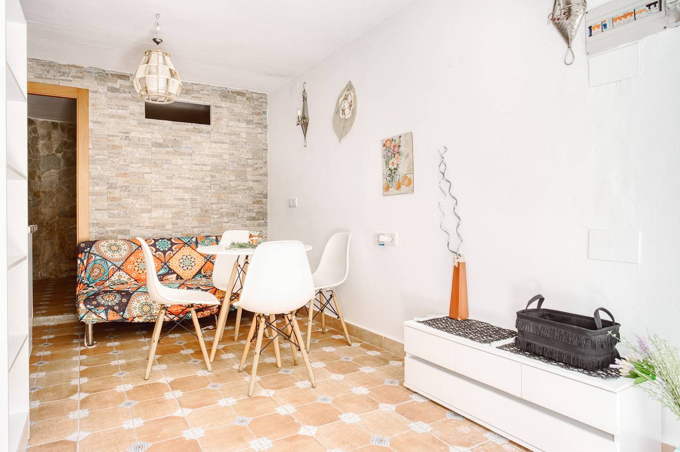 Appartement entier, Appartement 'Cueva Alicante' avec Wi-Fi et climatisation in El Barrio, Alicante