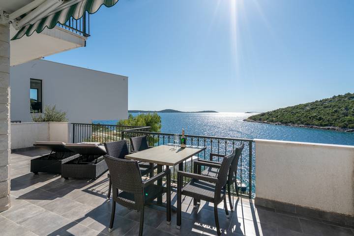 Villa voor 12 personen in Marina
