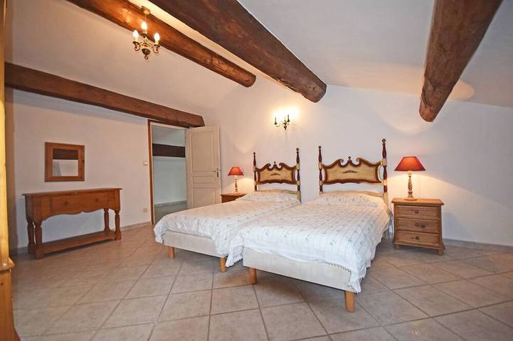 Location de vacances pour 6 personnes, avec jardin et piscine à Nizas - 4